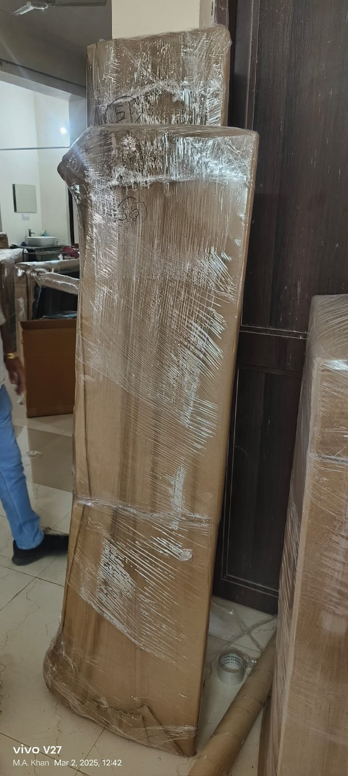 Careful furniture handling movers